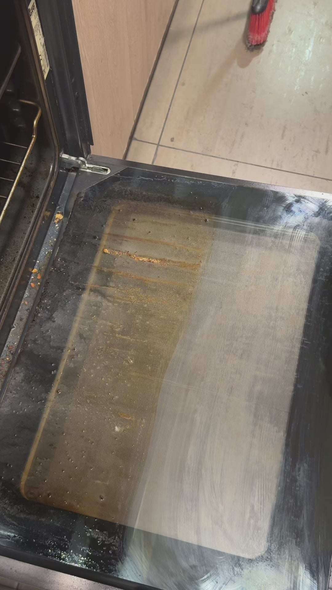 Cargar video: Descubre Atomic Wash